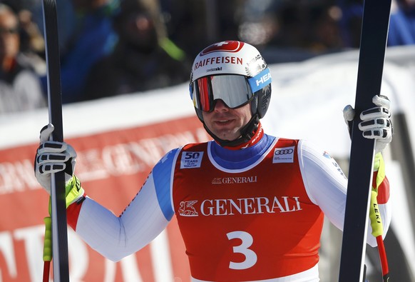 Alpine Skiing - FIS Alpine Skiing World Cup - Men&#039;s Super G - Kitzbuehel, Austria - 20/01/17 - Beat Feuz of Switzerland reacts at the finish line REUTERS/Leonhard Foeger