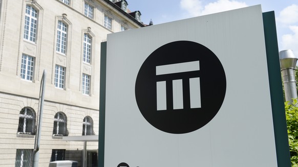 ARCHIVBILD ZUR BILANZ VON SWISS RE IM DRITTEN QUARTAL 2020, AM FREITAG, 30. OKTOBER 2020 - Das Logo des Rueckversicherers Swiss Re, aufgenommen am Donnerstag, 24. April 2014, in Zuerich. (KEYSTONE/Ste ...