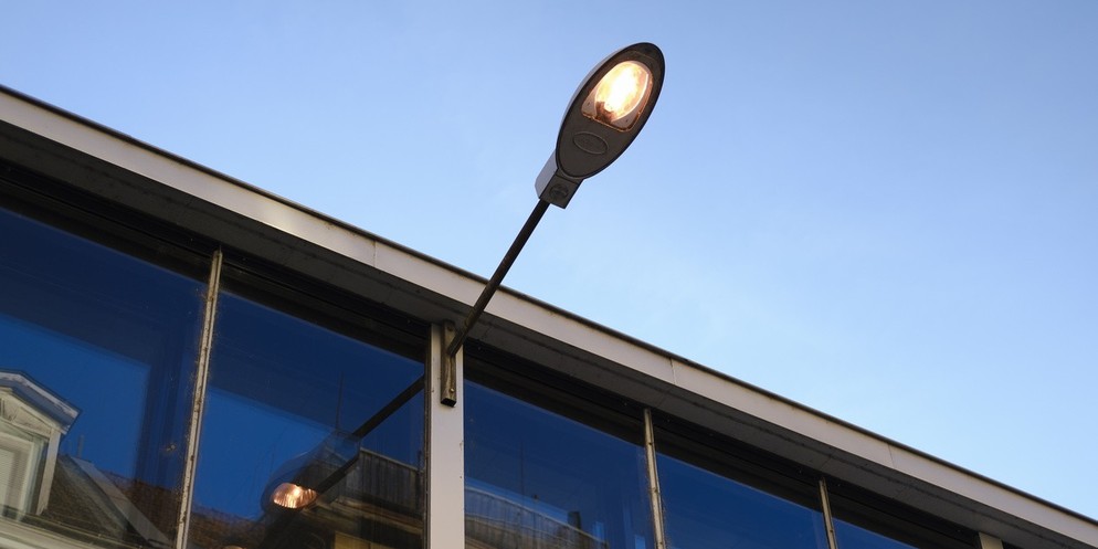 Um einen Energie-Kollaps zu verhindern, erstellt die Stadt Zürich einen Massnahmen-Plan. In einer Sitzung hat der Stadtrat einen Stufenplan ausgearbeitet. Unter anderem sollen Räume nur auf 19° Grad g ...
