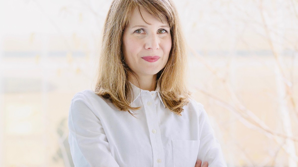 Sarah Bütikofer, Dr., wissenschaftliche Mitarbeiterin und Redaktorin DeFacto am Institut für Politikwissenschaft Zürich am Freitag (29.3.2019) im IPZ in Zürich. Foto: Flurin Bertschinger
