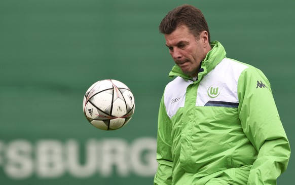 Dieter Hecking befindet sich mit Wolfsburg im Sinkflug.