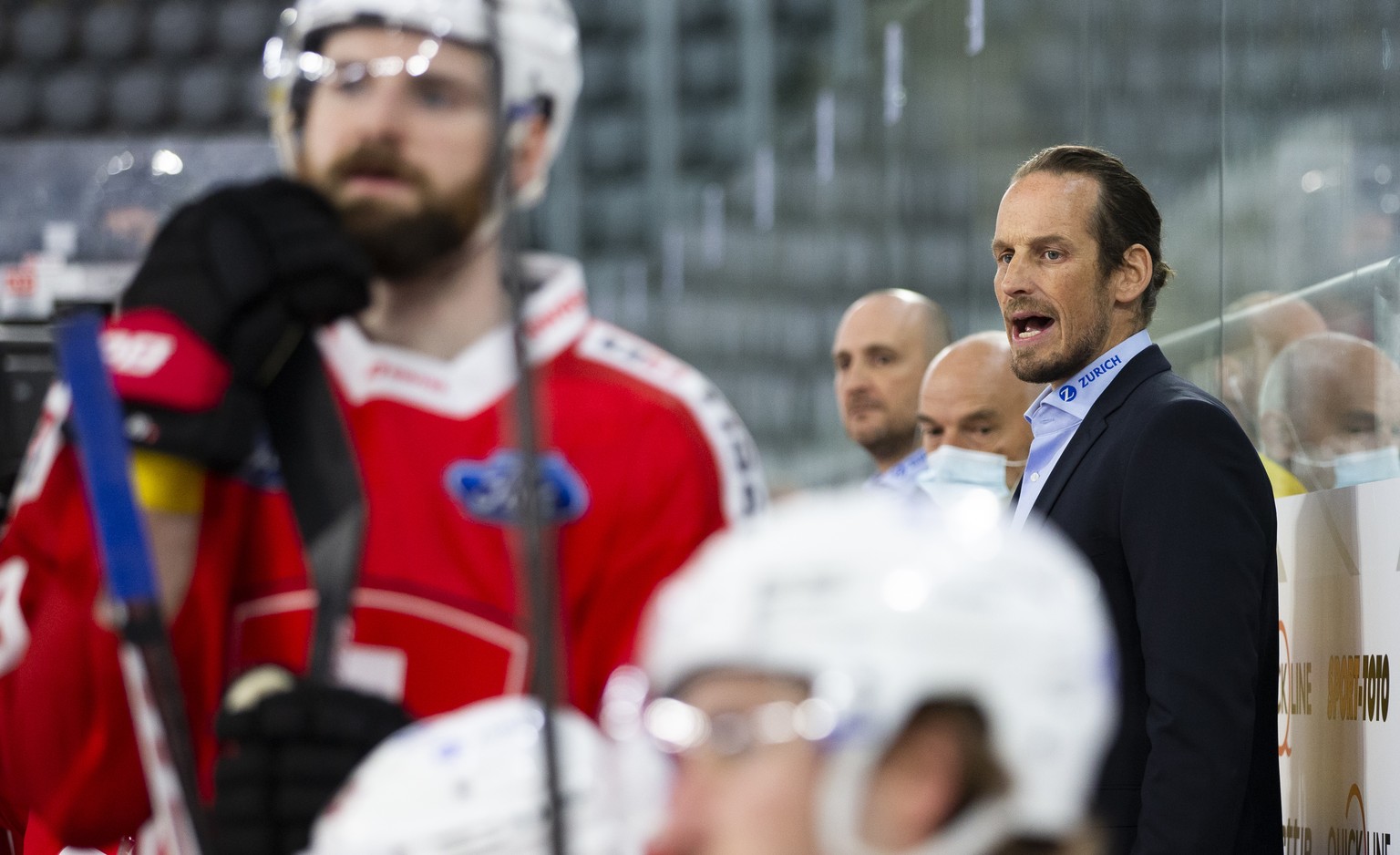 Switzerland&#039;s head coach Patrick Fischer during a friendly ice hockey match between Switzerland and Russia, at the Tissot Arena in Biel, Switzerland, Friday, April 30, 2021. (KEYSTONE/Peter Klaun ...