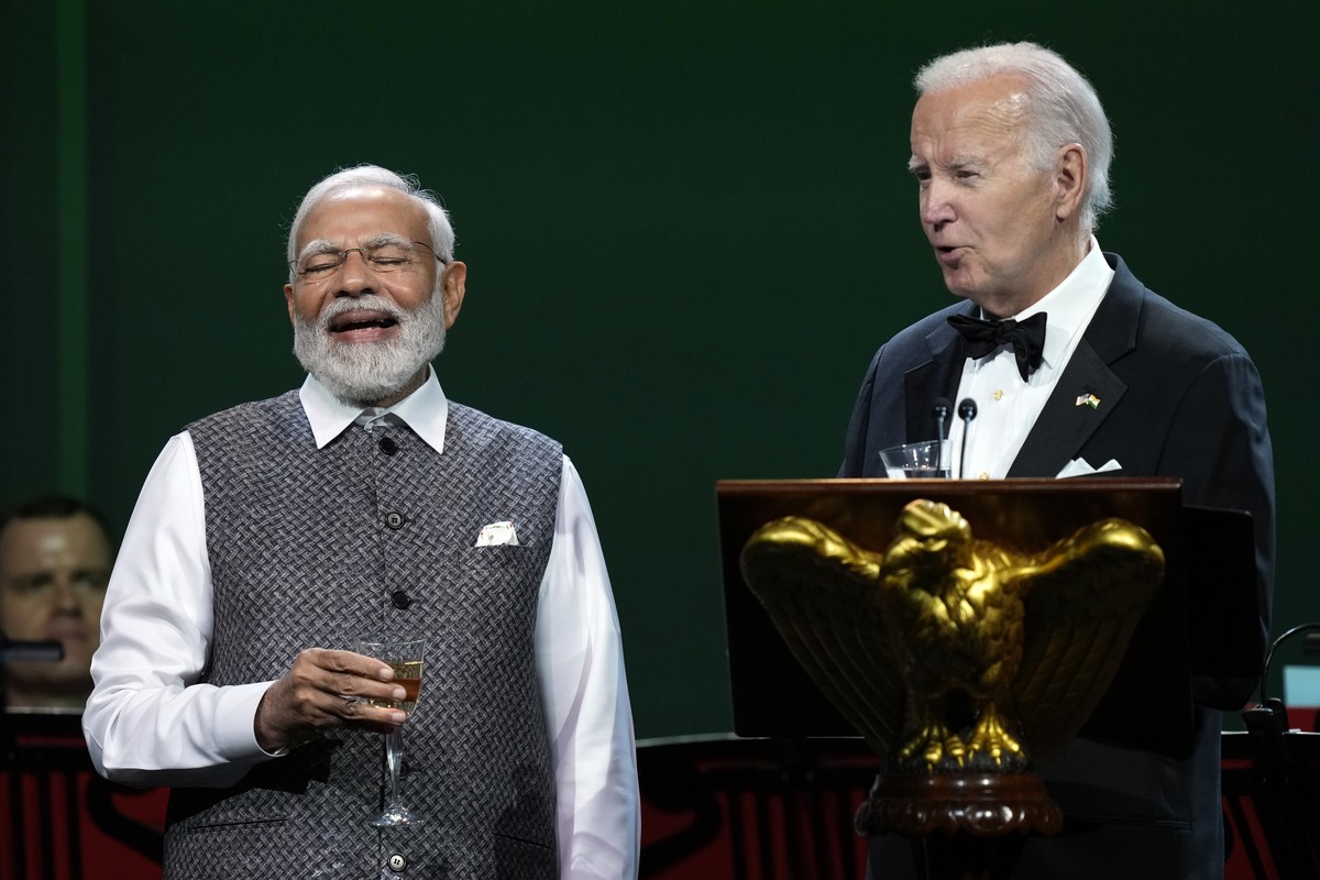 President Joe Biden offers a toast during a State Dinner for India's Prime Minister Narendra Modi at the White House in Washington, Thursday, June 22, 2023. (AP Photo/Susan Walsh)
Joe Biden,Naren ...