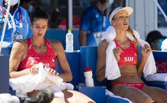 Anouk Verge-Depre, right, and Joana Heidrich of Switzerland in the women&#039;s beach volleyball semifinal against April Ross and Alix Klineman of the United States at the 2020 Tokyo Summer Olympics i ...