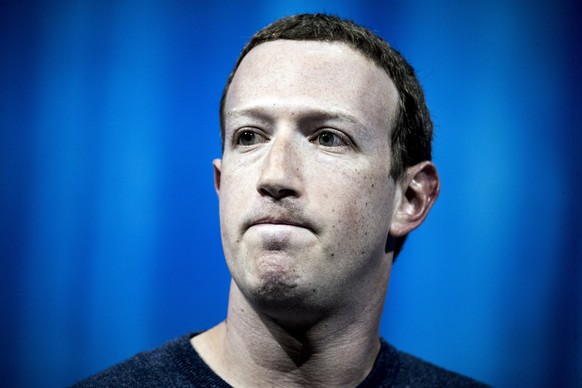 epa06760818 Facebook CEO Mark Zuckerberg speaks during the VivaTech fair in Paris, France, 24 May 2018. The annual commercial convention runs from the 24 to 26 May. EPA/ETIENNE LAURENT