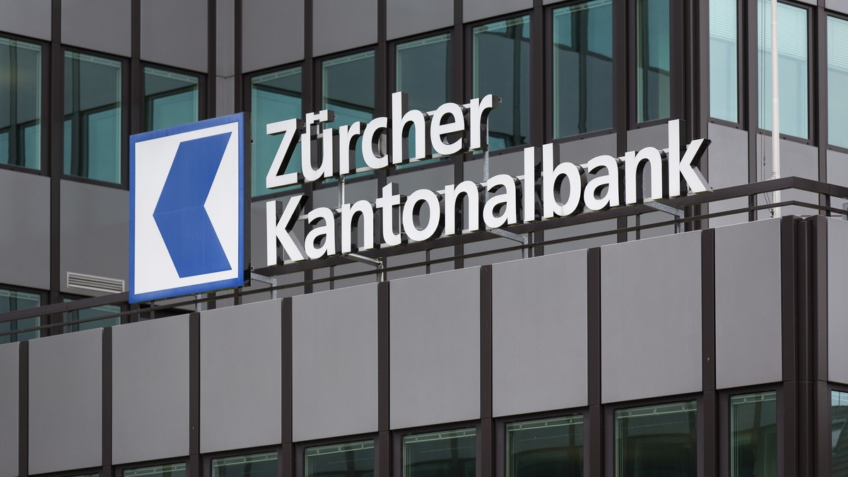 ZUR UEBERNAHME VON SWISSCANTO DURCH DIE ZKB STELLEN WIR IHNEN AM DONNERSTAG, 11. DEZEMBER 2014, FOLGENDES ARCHIVBILD ZUR VERFUEGUNG - The building of the Zuercher Kantonalbank ZKB bank, "Neue Har ...