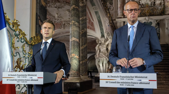 Emmanuel Macron und Friedrich Merz beim Deutsch-Französischen Ministerrat: Eigentlich hatte der Kanzler am Freitag schon genug zu tun.