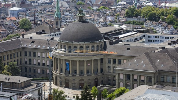 The main building of the Swiss Federal Institute of Technology, ETH, in Zurich, Switzerland, on June 28, 2018. (KEYSTONE/Christian Beutler)