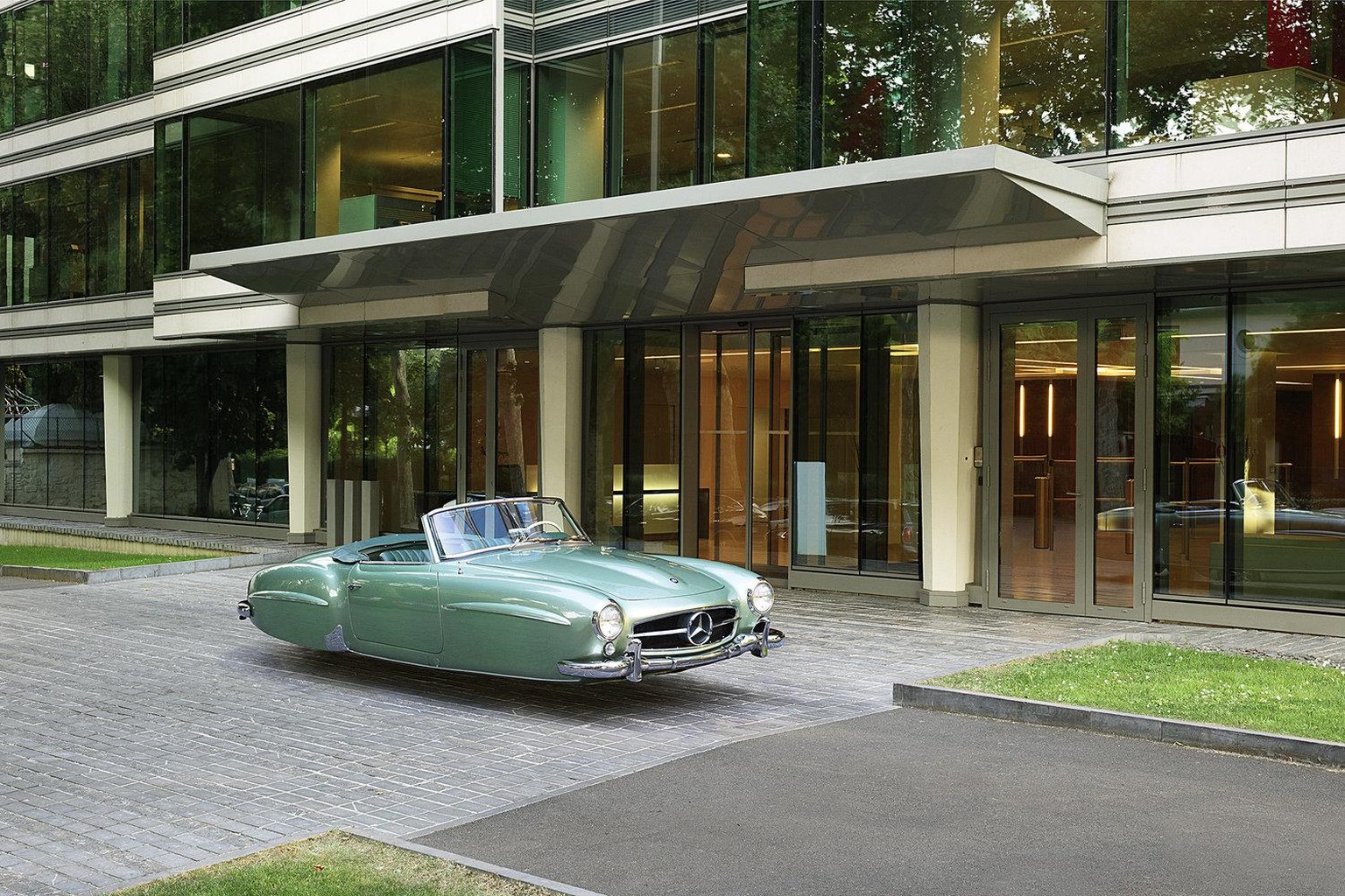 renaud marion digitalkünstler autos schweben retro design kunst http://renaud-marion.squarespace.com/air-drive