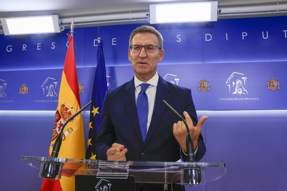 epa10828289 People's Party (PP) leader Alberto Nunez Feijoo addresses a press conference following his meeting with acting Prime Minister and Secretary General of the Spanish Socialist Wor...