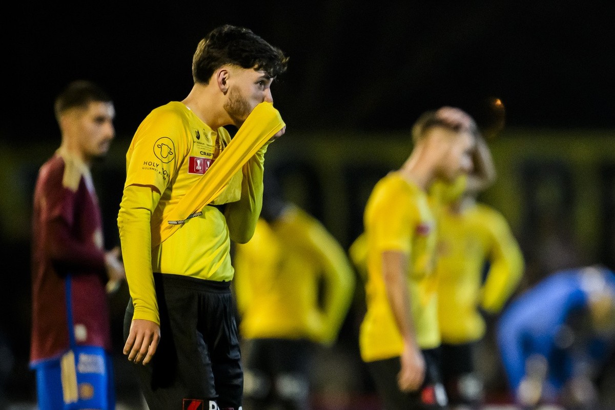 Deception du milieu jurassien Altin Shala lors de la rencontre des quarts de finale de la Coupe de Suisse de football entre SR Delemont et Servette FC le mercredi 28 fevrier 2024 au stade de la Blanch ...