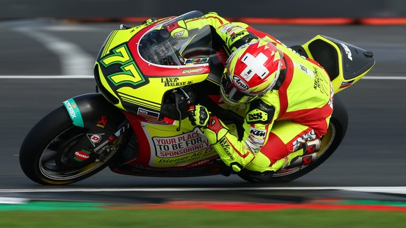 epa06972375 Swiss Moto2 rider Dominique Aegerter of the Kiefer Racing Team in action, during the Moto2 qualifying session of the 2018 Motorcycling Grand Prix of Britain at the Silverstone race track,  ...