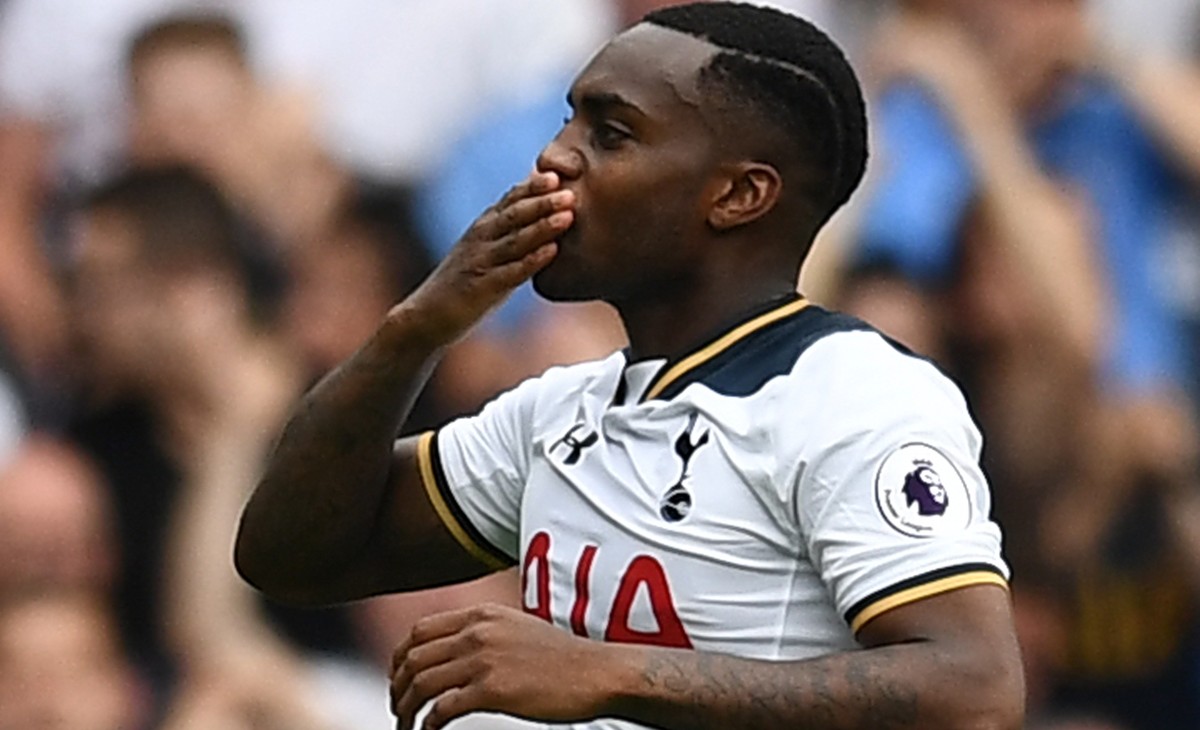 Football Soccer Britain - Tottenham Hotspur v Liverpool - Premier League - White Hart Lane - 27/8/16
Tottenham's Danny Rose celebrates scoring their first goal 
Reuters / Dylan Martinez
Livepi ...