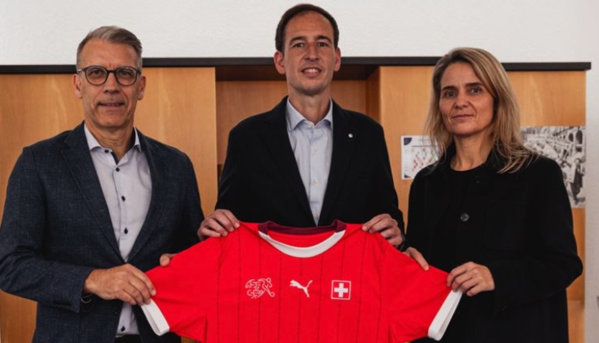 Rafel Navarro mit Peter Knäbel und Marion Daube