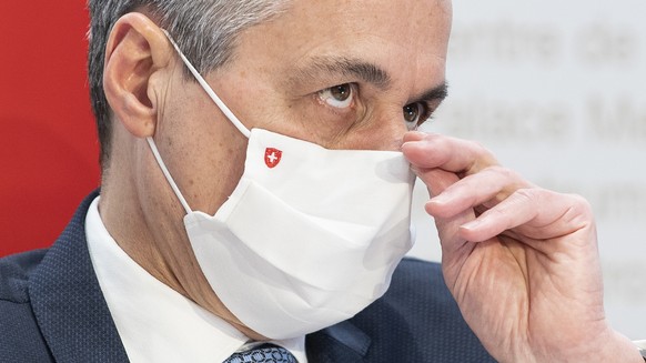 Bundesrat Ignazio Cassis spricht an einer Medienkonferenz ueber das Rahmenabkommen mit der EU, am Mittwoch, 26. Mai 2021, in Bern. (KEYSTONE/Peter Schneider)