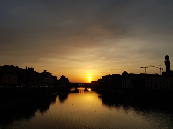 Um die «Ponte Vecchio» bei Sonnenuntergang zu sehen, muss man nicht mal ins Flugzeug steigen.