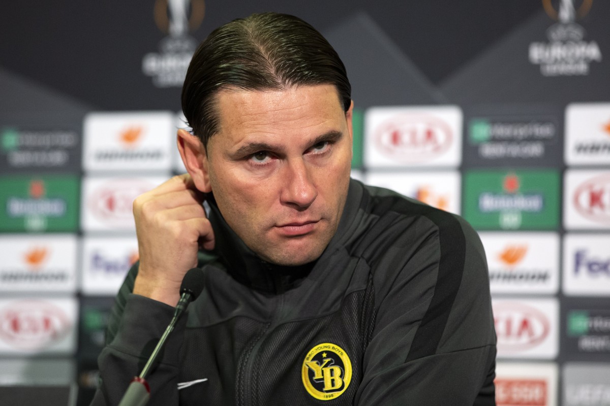 epa08798138 Young Boys' headcoach Gerry Seoane attends a press conference one day prior to the UEFA Europa League group stage group A soccer match between BSC Young Boys Bern and CSKA Sofia, at t ...