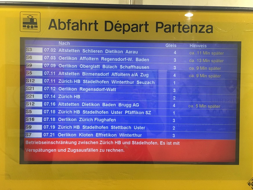 Verspätungen am Morgen am HB Zürich.