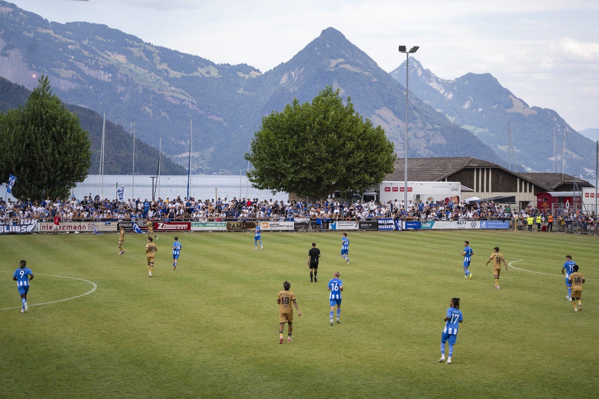 Tolle Kulisse im Stadion Seefeld in Buochs direkt am Vierwaldstaettersee beim Schweizer Fussball Cup der 1. Runde zwischen dem SC Buochs und dem FC Luzern vom Sonntag, 16. August 2026 in Buochs. (KEYS ...