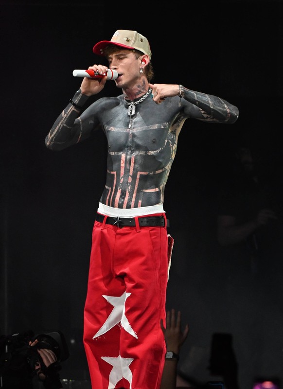 The iHeartRadio Y100 s Jingle Ball 2025 at Kaseya Center Featuring: MGK, Machine Gun Kelly Where: Miami, Florida, United States When: 20 Dec 2025 Credit: Robert Bell/INSTARimages EDITORIAL USE ONLY. N ...