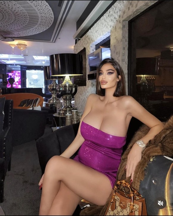 Photoshop fails Instagram