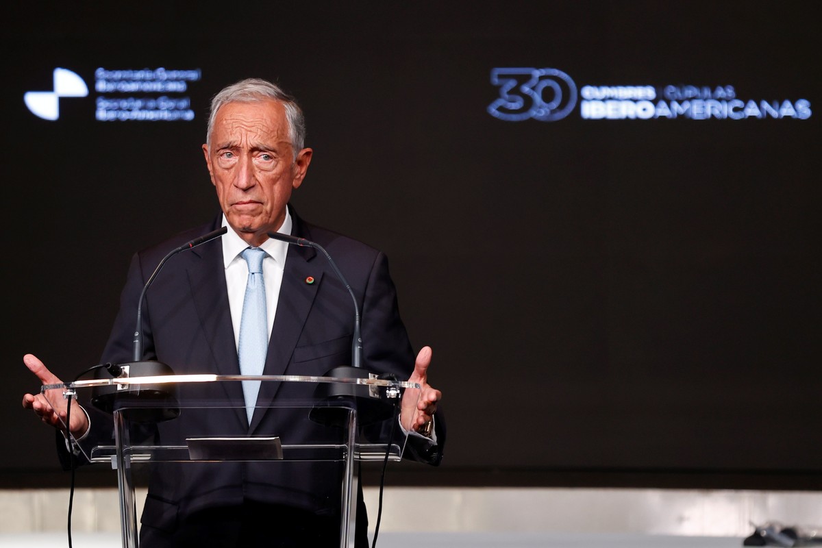 epa09583794 Portugal's President Marcelo Rebelo de Sousa speaks during the 30th Anniversary Celebration of the Ibero-American Summits in Madrid, Spain, 15 November 2021. EPA/Mariscal