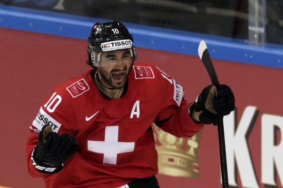Switzerland&#039;s Andres Ambuhl celebrates his goal against Austria during their Ice Hockey World Championship game at the O2 arena in Prague, Czech Republic May 2, 2015. REUTERS/David W Cerny