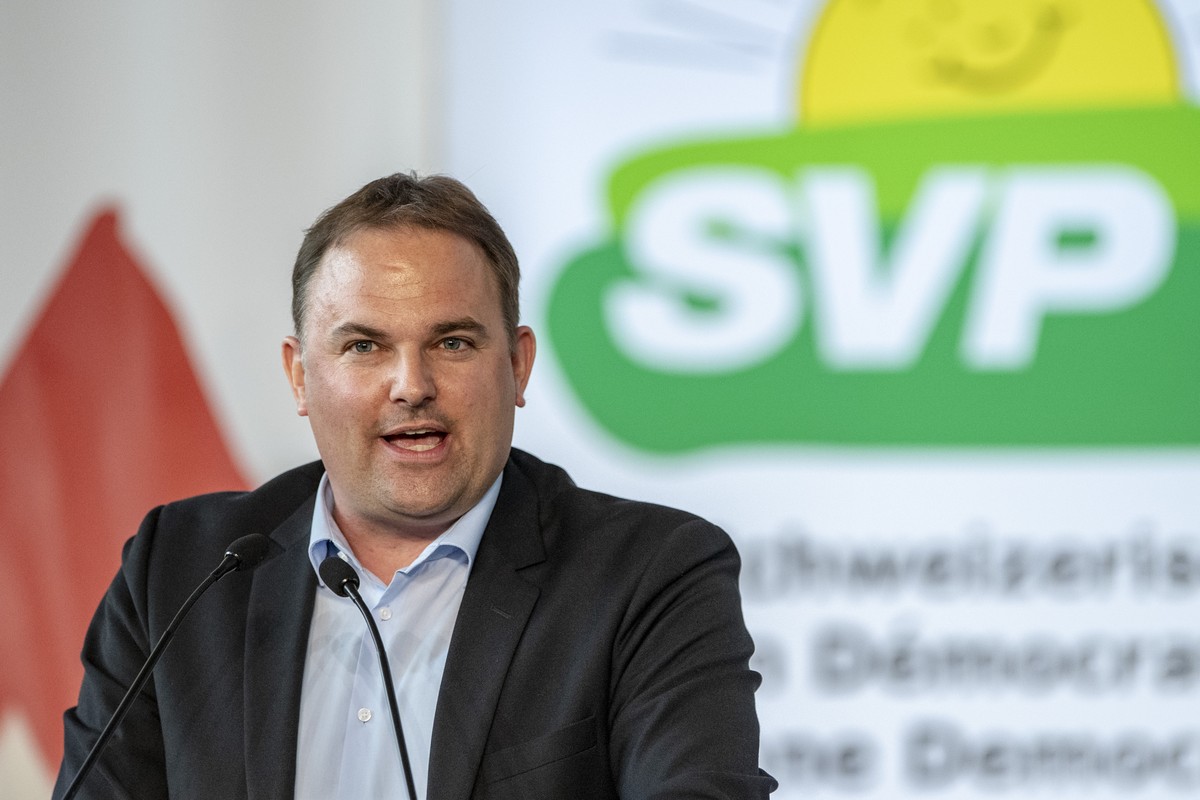 Der Schwyzer Nationalrat Marcel Dettling bei seiner Rede anlaesslich der Delegiertenversammlung der SVP Schweiz vom Samstag, 25. Januar 2020 in Seedorf im Kanton Uri. (KEYSTONE/Urs Flueeler)
