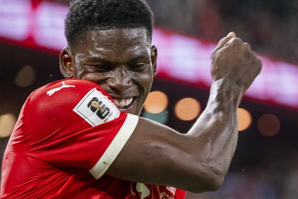 epaselect epa12355519 Switzerland&#039;s Breel Embolo celebrates after scoring the 2-0 during the FIFA 2026 World Cup Group B qualifying soccer match between Switzerland and Kosovo at the St. Jakob-Pa ...
