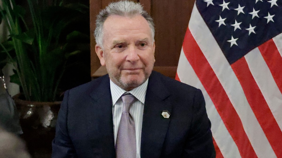 Special Envoy Steve Witkoff attends a meeting with Ukrainian officials Sunday, Nov. 30, 2025, in Hallandale Beach, Fla. (AP Photo/Terry Renna)
Steve Witkoff
