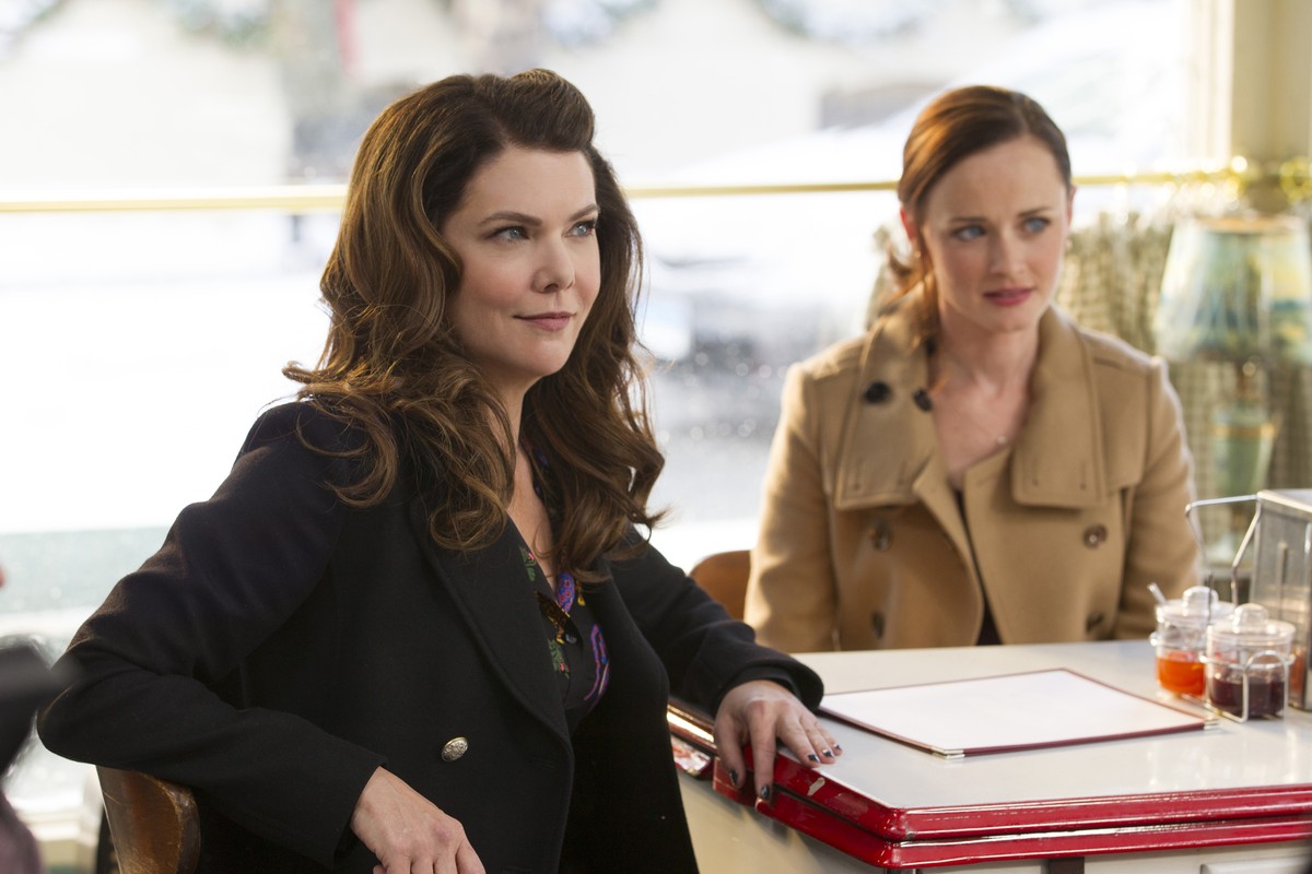 This image released by Netflix shows Lauren Graham, left, and Alexis Bledel in a scene from, "Gilmore Girls: A Year In The Life," premiering Friday on Netflix. (Saeed Adyani/Netflix via AP)