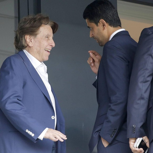 Football players Neymar who just transferred from Barca to PSG attends PSG - Amiens (2-0) - football game at Stade de France. Please hide the children s faces prior to the publication. Nasser Al Khela ...