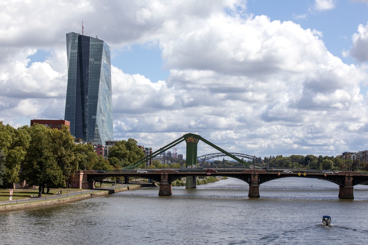 epa11599983 The tower of the European Central Bank (ECB) headquarters near the bank of the Main river ahead of a press conference following a ECB Governing Council meeting, in Frankfurt am Main, Germa ...