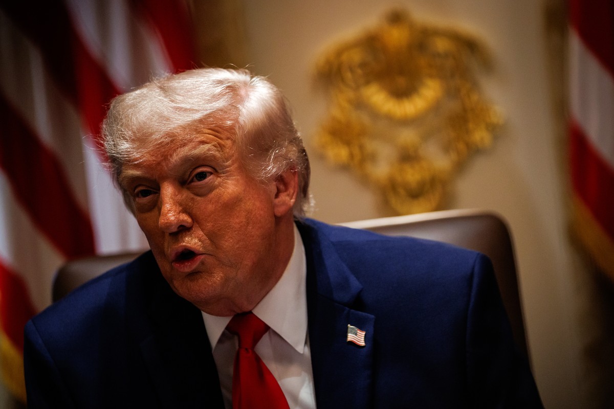 epa12998489 US President Donald Trump speaks during a Cabinet meeting in the Cabinet Room of the White House in Washington, DC, USA, 27 May 2026. Trump held the meeting with members of his Cabinet ami ...