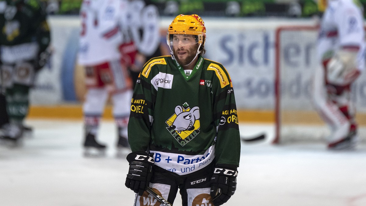 Oltens Lukas Haas im vierten Playoff-Finalspiel der Eishockey Swiss League zwischen dem EHC Olten und den SC Rapperswil-Jona Lakers in der Eishalle Kleinholz in Olten am Mittwoch, 4. April 2018. (KEYS ...