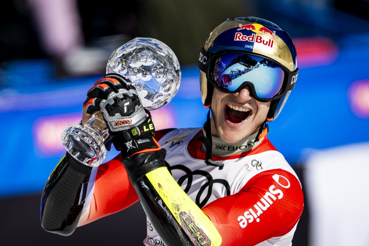 Marco Odermatt a porté un casque très spécial