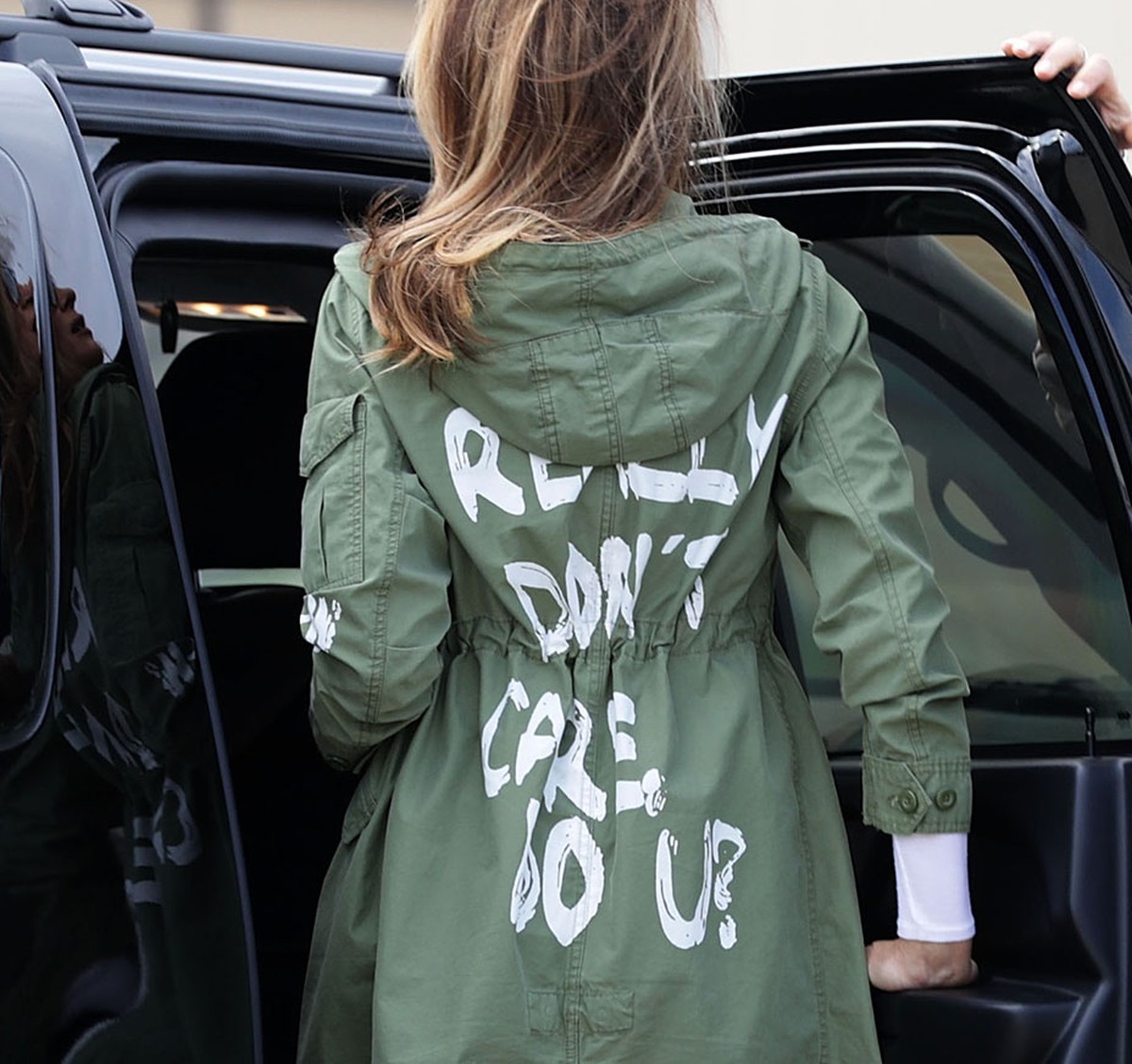 JOINT BASE ANDREWS, MD - JUNE 21: U.S. first lady Melania Trump (C) climbs back into her motorcade after traveling to Texas to visit facilities that house and care for children taken from their parent ...
