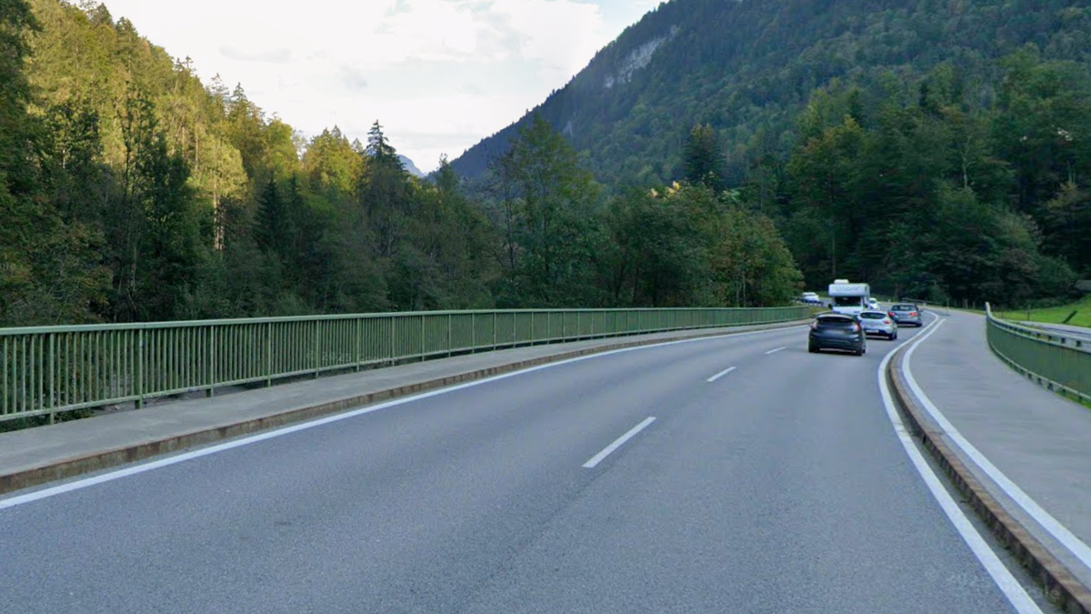 Schweizer-67-stirbt-bei-Unfall-in-sterreich