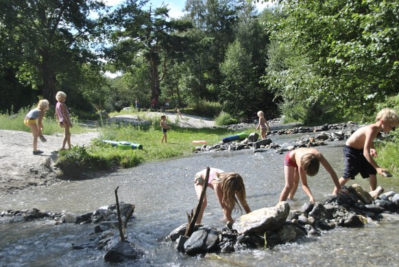 Camping Raron Santa Monica schönste Campingplätze der Schweiz Rauszeit