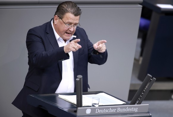 epa11986869 German parliament &#039;Bundestag&#039; member for Alternative for Germany (AfD) party Stephan Brandner speaks during the parliament&#039;s constituent session in Berlin, Germany, 25 March ...