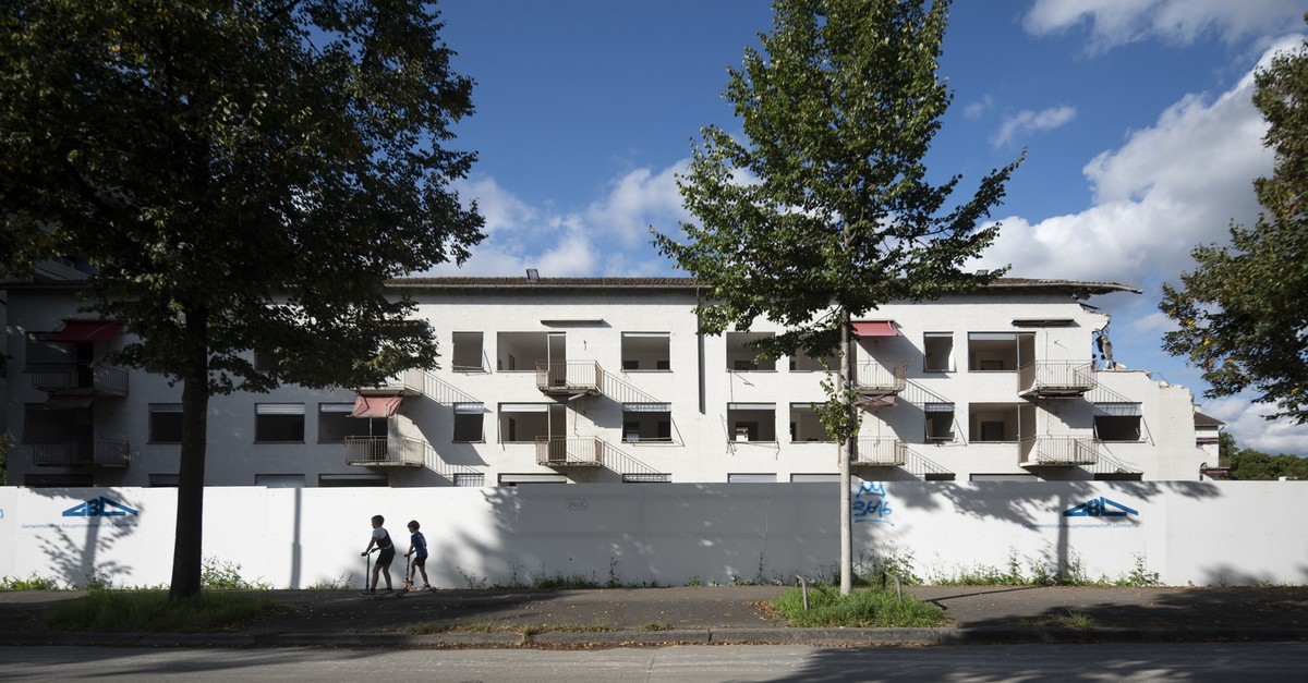 Z-rcher-SVP-hat-Unterschriften-f-r-Wohninitiative-beisammen