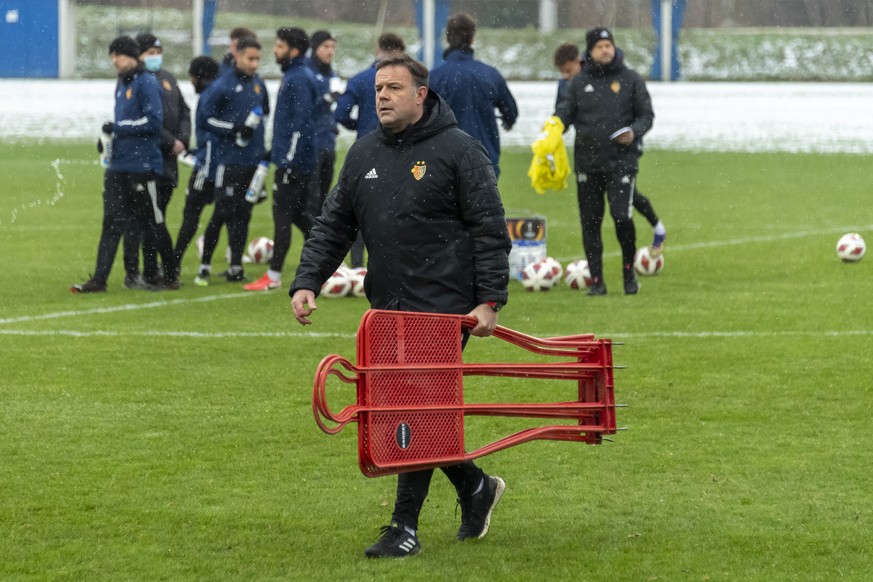 ARCHIVBILD ZUR MELDUNG, DASS ASSISTENZTRAINER PATRICK RAHMEN DEN FC BASEL INTERIMISTISCH BIS SAISONENDE WEITER TRAINIERT, AM DIENSTAG, 6. APRIL 2021 - Assistenztrainer Patrick Rahmen beim ersten Train ...