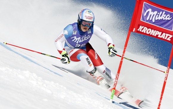 Switzerland&#039;s Melanie Meillard speeds down the course during an alpine ski, women&#039;s World Cup giant slalom, in San Vigilio di Marebbe, Italy, Tuesday, Jan. 24, 2017. (AP Photo/Marco Trovati)