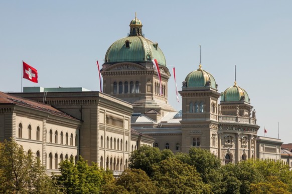 Bundeshaus Bern, Flaggen auf Halbmast