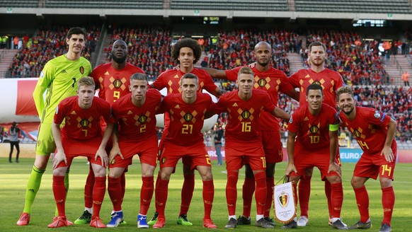 ARCHIV - ZU DEN TEAMS DER GRUPPE B AN DER UEFA EURO 2020 FUSSBALL EUROPAMEISTERSCHAFT STELLEN WIR IHNEN FOLGENDES BILDMATERIAL ZUR VERFUEGUNG - epa07635749 Belgium&#039;s team ahead of the UEFA EURO 2 ...