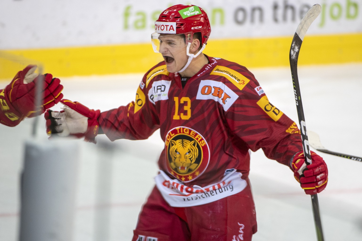 Tigers Stefan Rueegsegger jubelt, waehrend dem Meisterschaftsspiel der National League zwischen den SCL Tigers und dem HC Lugano, am Freitag, 6. Dezember 2019, im Ilfisstadion in Langnau. (KEYSTONE/Ma ...