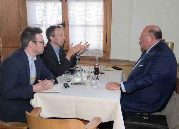 CH Media traf Edward McMullen (rechts) Anfang 2020 zum Interview, als er unter Trump Botschafter in Bern war.