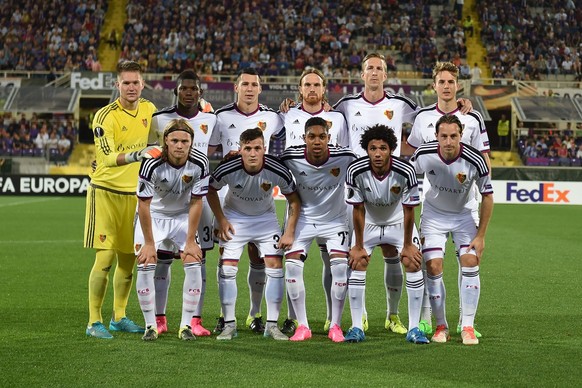 Der FC Basel mit Hoegh (hintere Reihe, ganz rechts) in der Startelf gewinnt bei der ACF Fiorentina mit 2:1.