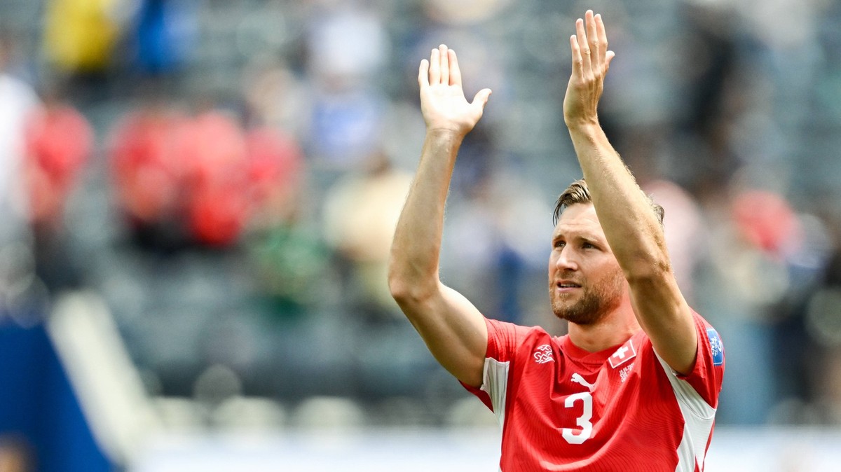 Silvan Widmer of Switzerland applaud fans after the 4-1 win the FIFA Mens World Cup 2026 Group Stage football match between Switzerland and Bosnia and Herzegovina at Los Angeles Stadium, in Inglewood  ...