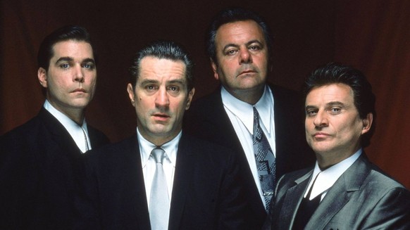 The boys: Henry Hill (Ray Liotta), Jimmy Conway (Robert De niro), Paul Cicero (Paul Sorvino) and Tommy DeVito (Joe Pesci). Publicity still for Martin Scorsese&#039;s Goodfellas. http://scrapsfromthelo ...